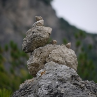 Photo de France - Le Cirque de Mourèze et le Lac du Salagou